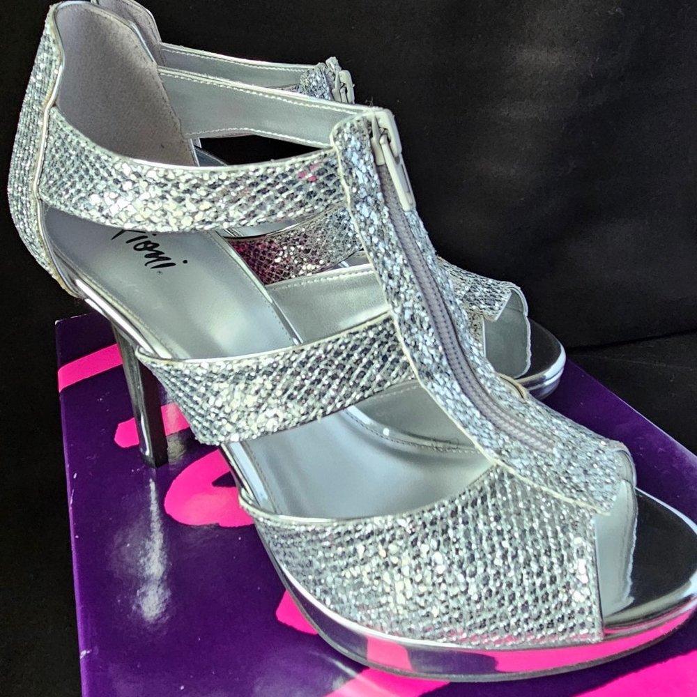 Fioni Layla Silver Peep Toe High Heels Size Women's 10